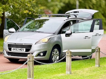 Used Peugeot 5008 2014 for sale - 76208629: Photo 3