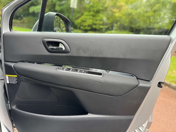 Used Peugeot 5008 2014 for sale - 76208629: Photo 41
