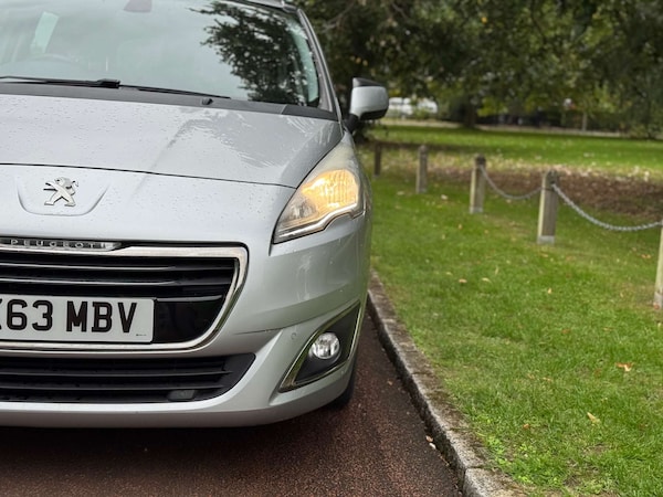 Used Peugeot 5008 2014 for sale - 76208629: Photo 42