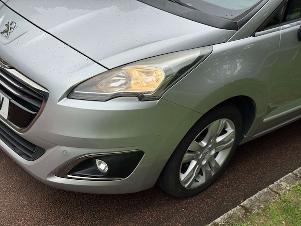 Used Peugeot 5008 2014 for sale - 76208629: Photo 44