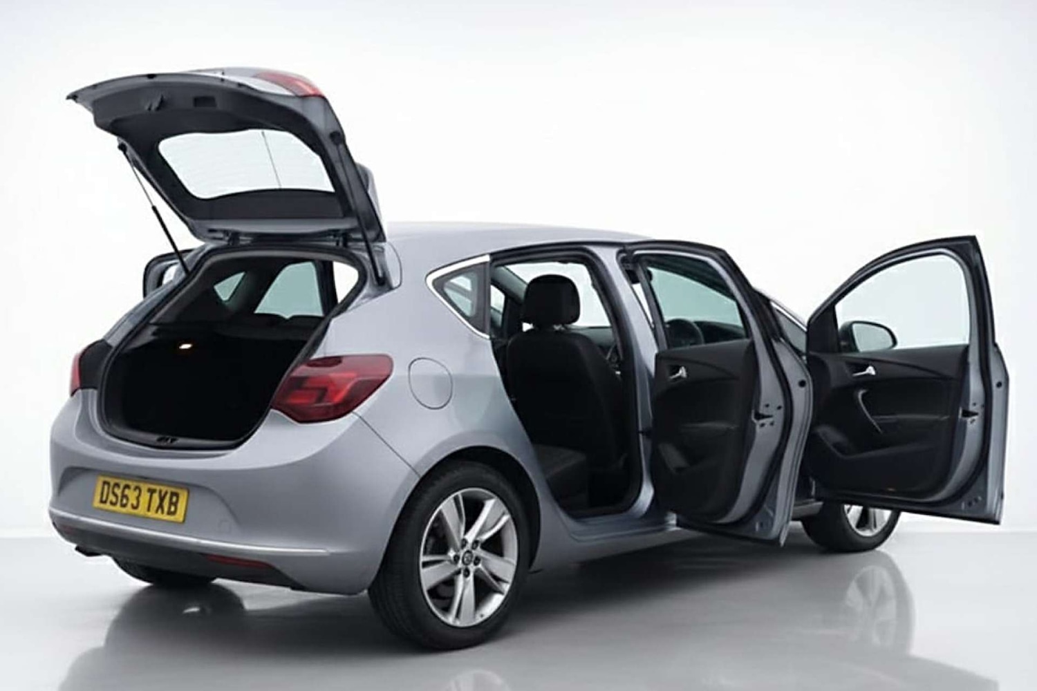 Used Vauxhall Astra 2013 for sale - 77417564: Photo 13