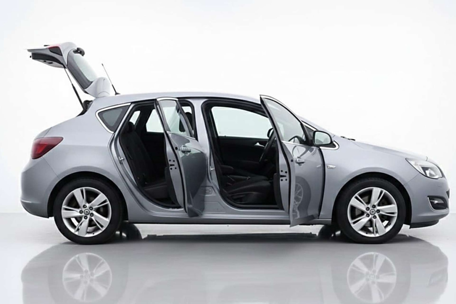 Used Vauxhall Astra 2013 for sale - 77417564: Photo 4