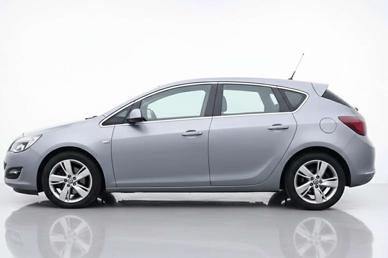 Used Vauxhall Astra 2013 for sale - 77417564: Photo 9