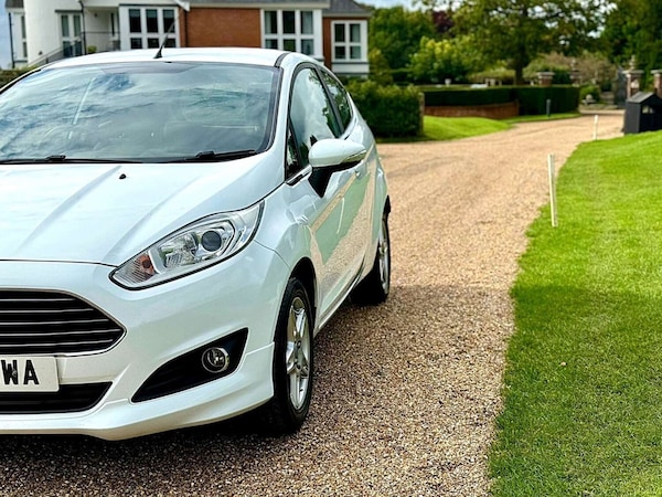 Used Ford Fiesta 2014 for sale - 76208630: Photo 15