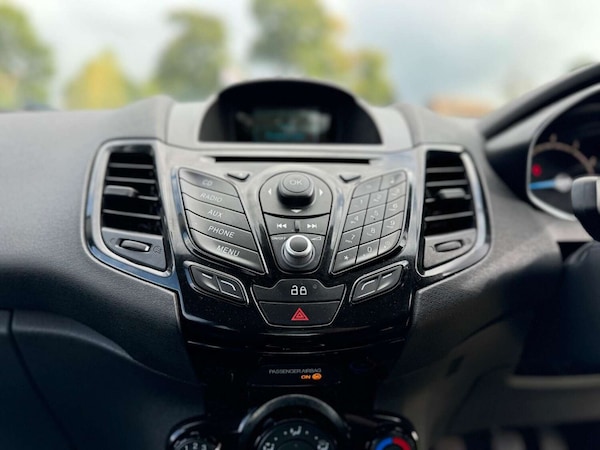 Used Ford Fiesta 2014 for sale - 76208630: Photo 27