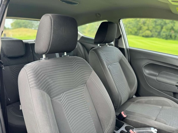 Used Ford Fiesta 2014 for sale - 76208630: Photo 30