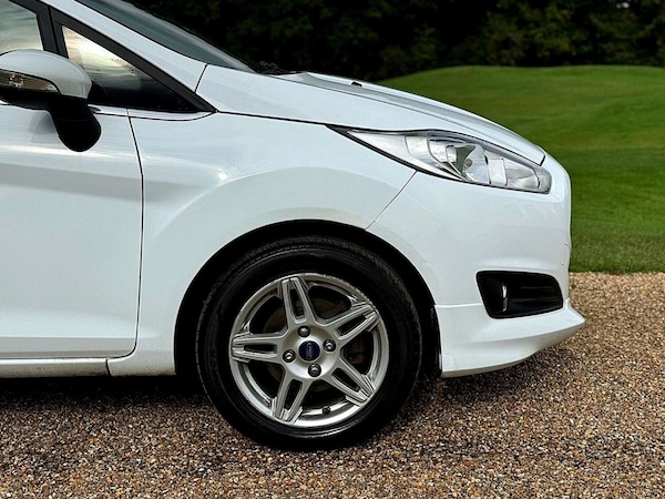 Used Ford Fiesta 2014 for sale - 76208630: Photo 39