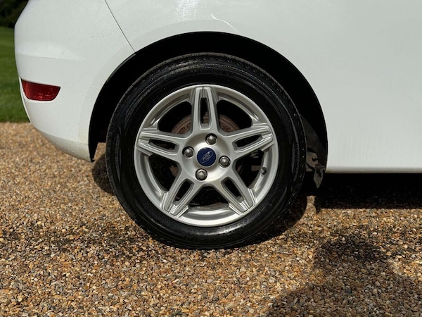 Used Ford Fiesta 2014 for sale - 76208630: Photo 44