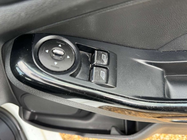 Used Ford Fiesta 2014 for sale - 76208630: Photo 56