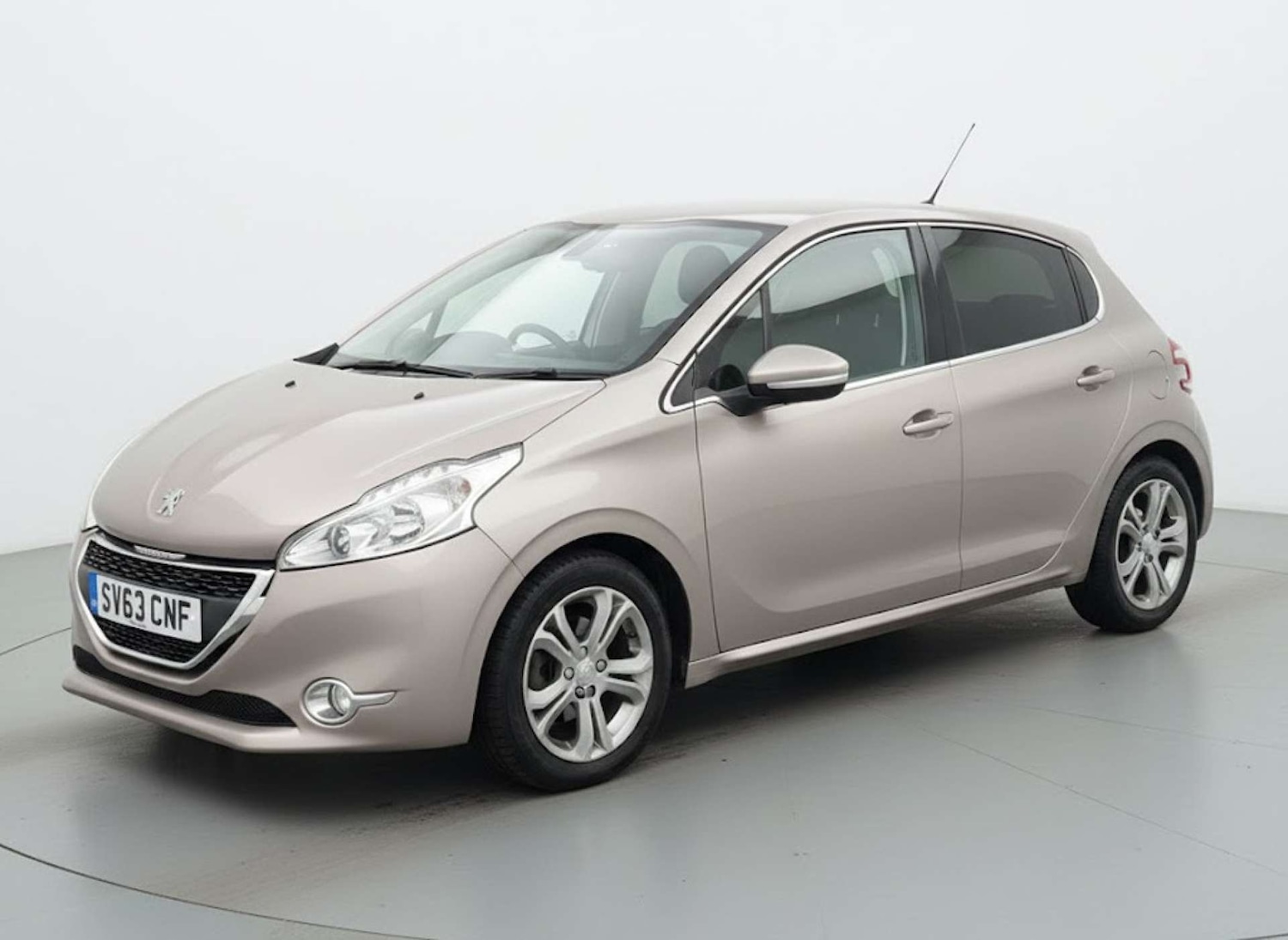 Used Peugeot 208 2013 for sale - 77170369: Photo 13