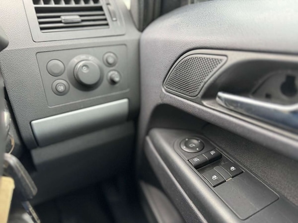 Used Vauxhall Zafira 2014 for sale - 73841083: Photo 32