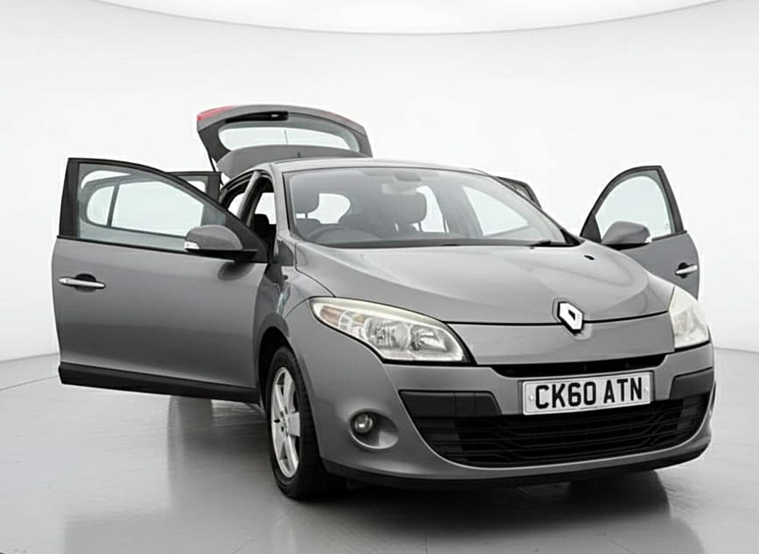Used Renault Megane 2010 for sale - 77409803: Photo 13