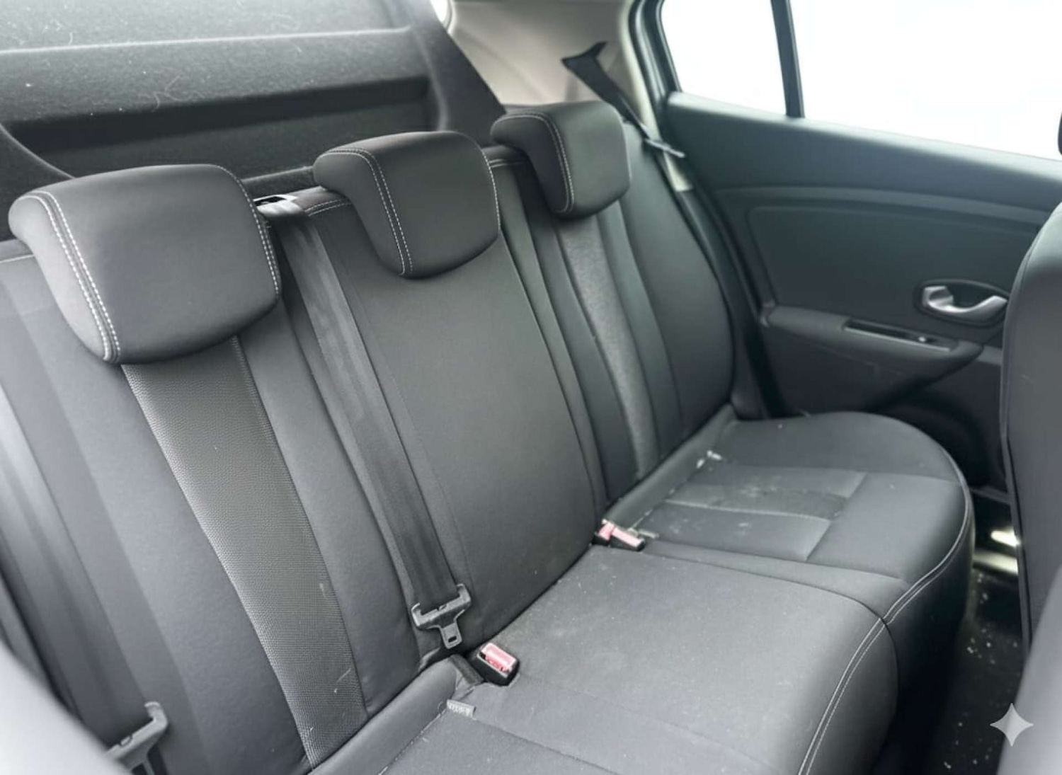 Used Renault Megane 2010 for sale - 77409803: Photo 17