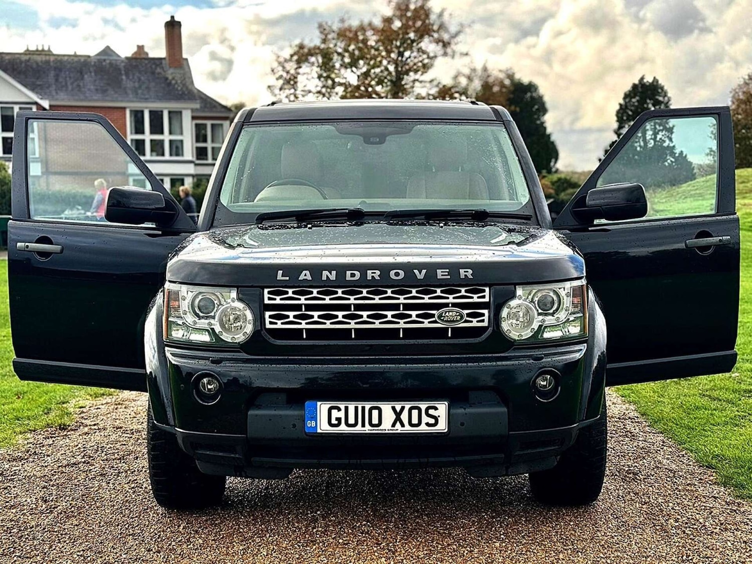 Used Land Rover Discovery 2010 for sale - 76602130: Photo 2