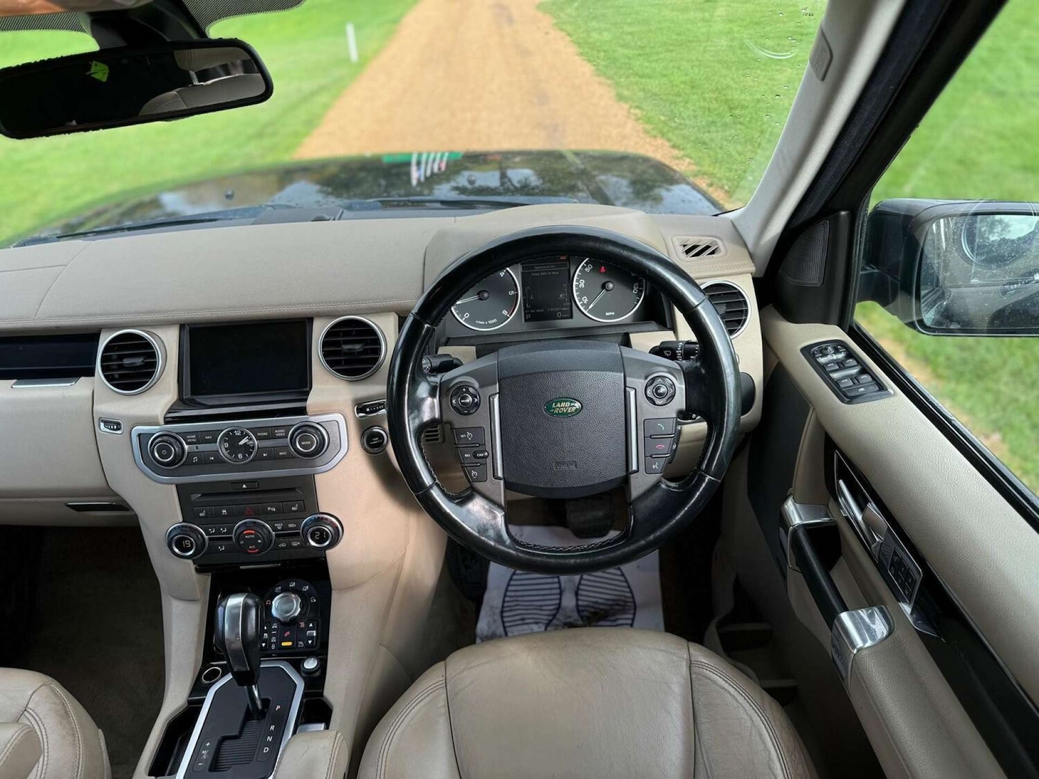 Used Land Rover Discovery 2010 for sale - 76602130: Photo 26