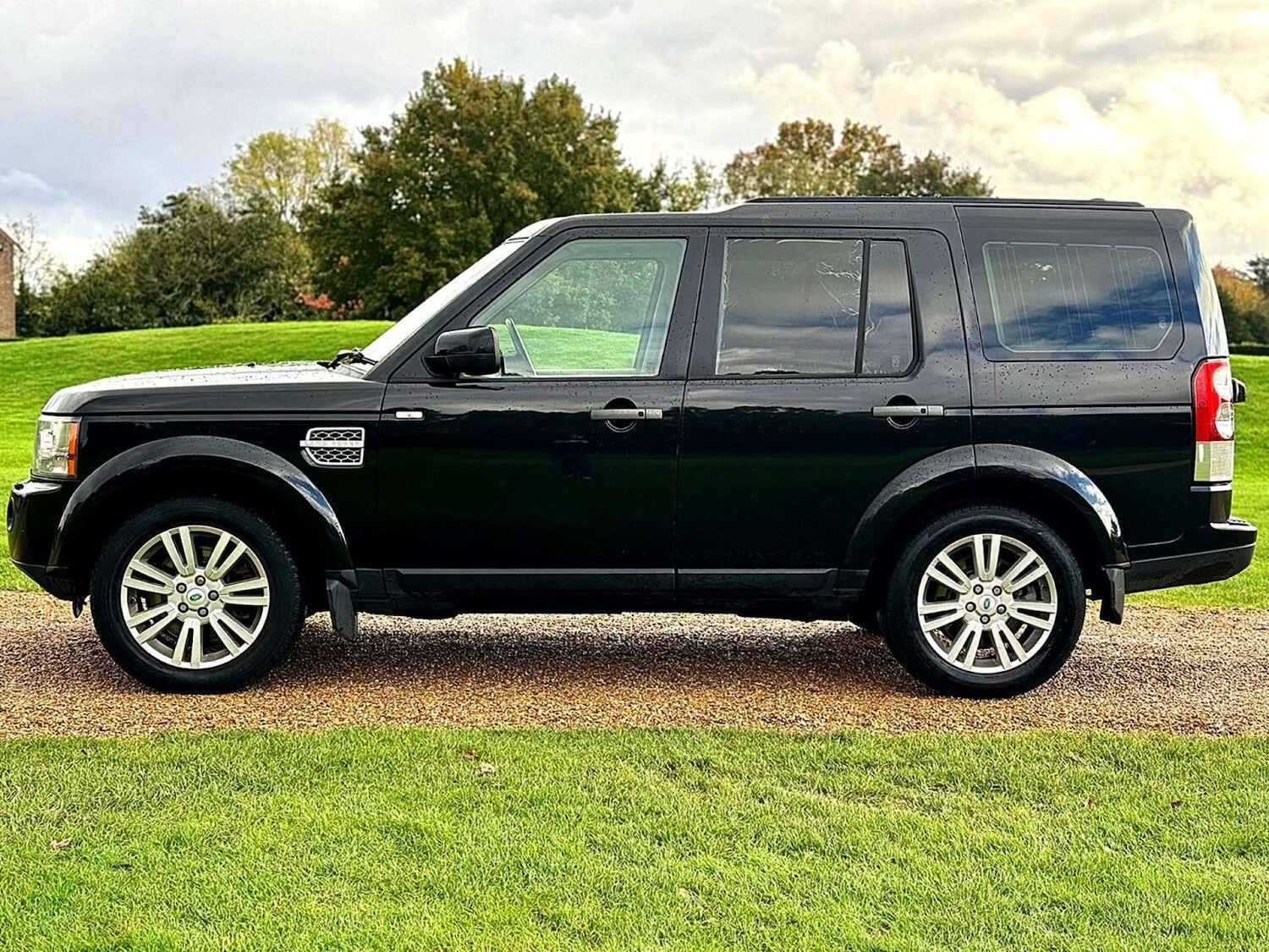 Used Land Rover Discovery 2010 for sale - 76602130: Photo 32