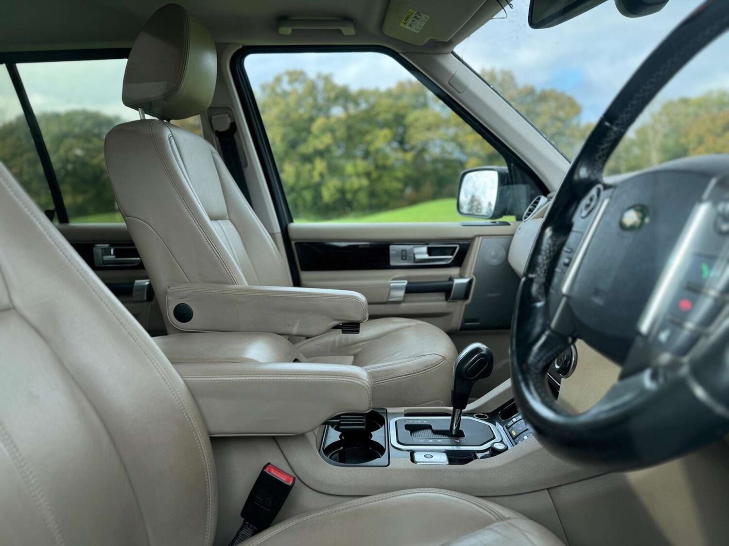 Used Land Rover Discovery 2010 for sale - 76602130: Photo 42