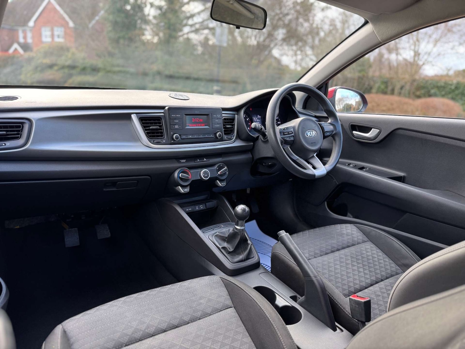 Used Kia Rio 2019 for sale - 76601401: Photo 26