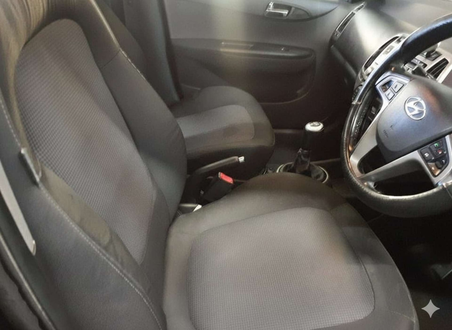 Used Hyundai i20 2012 for sale - 77434672: Photo 12