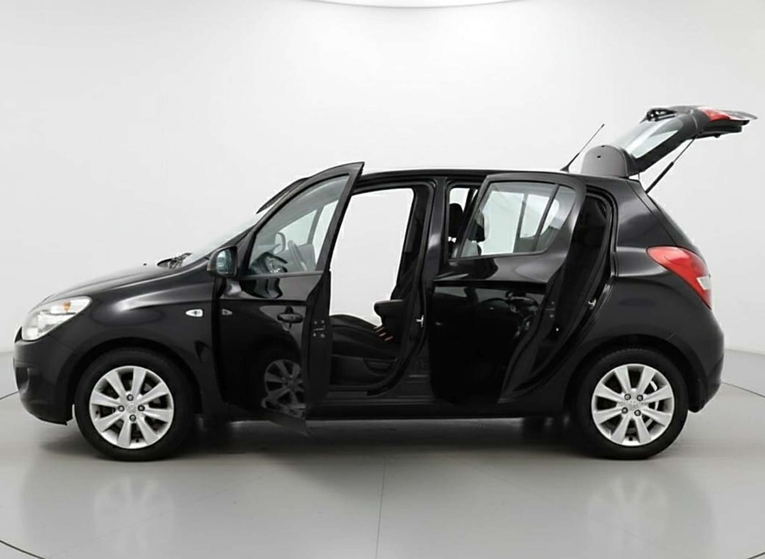 Used Hyundai i20 2012 for sale - 77434672: Photo 18