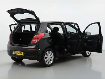 Used Hyundai i20 2012 for sale - 77434672: Photo