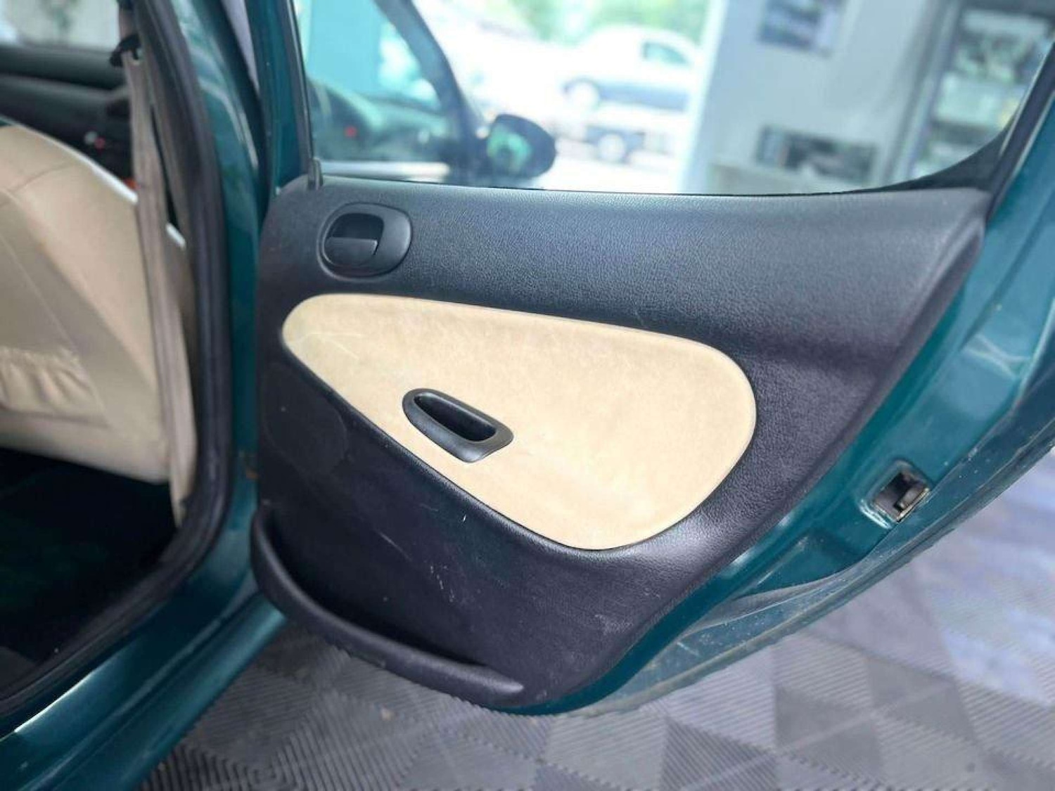 Vehicle 25