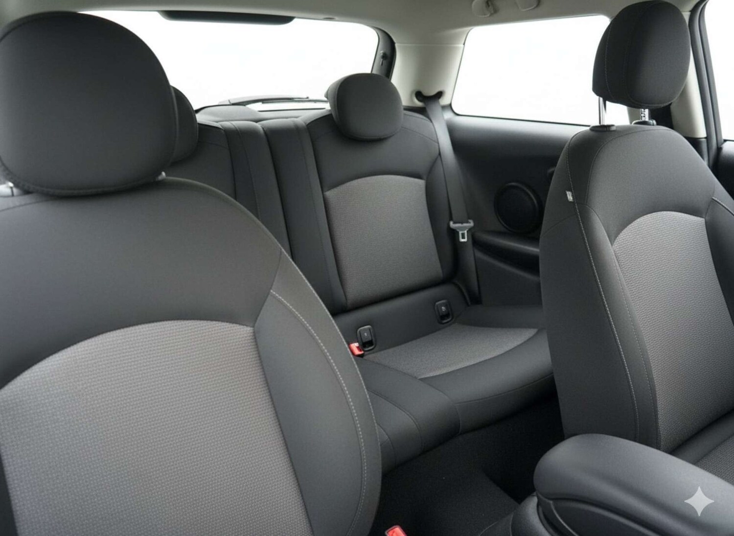 Used MINI Hatch 2015 for sale - 76601757: Photo 38