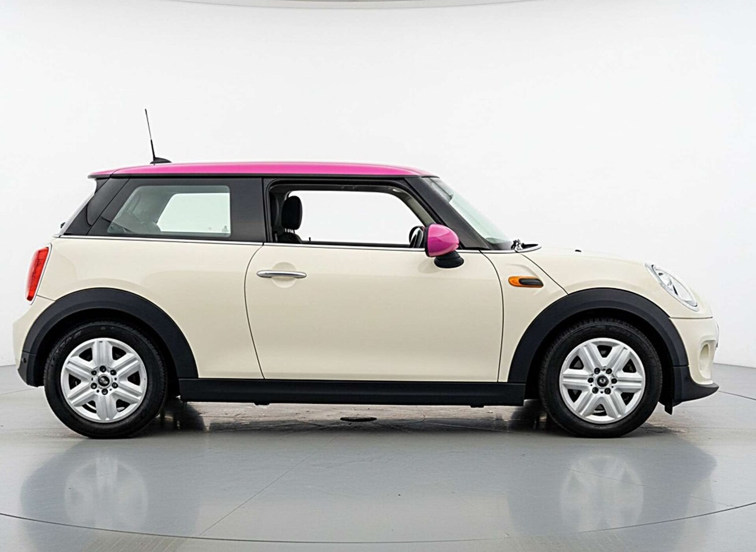 Used MINI Hatch 2015 for sale - 76601757: Photo 41