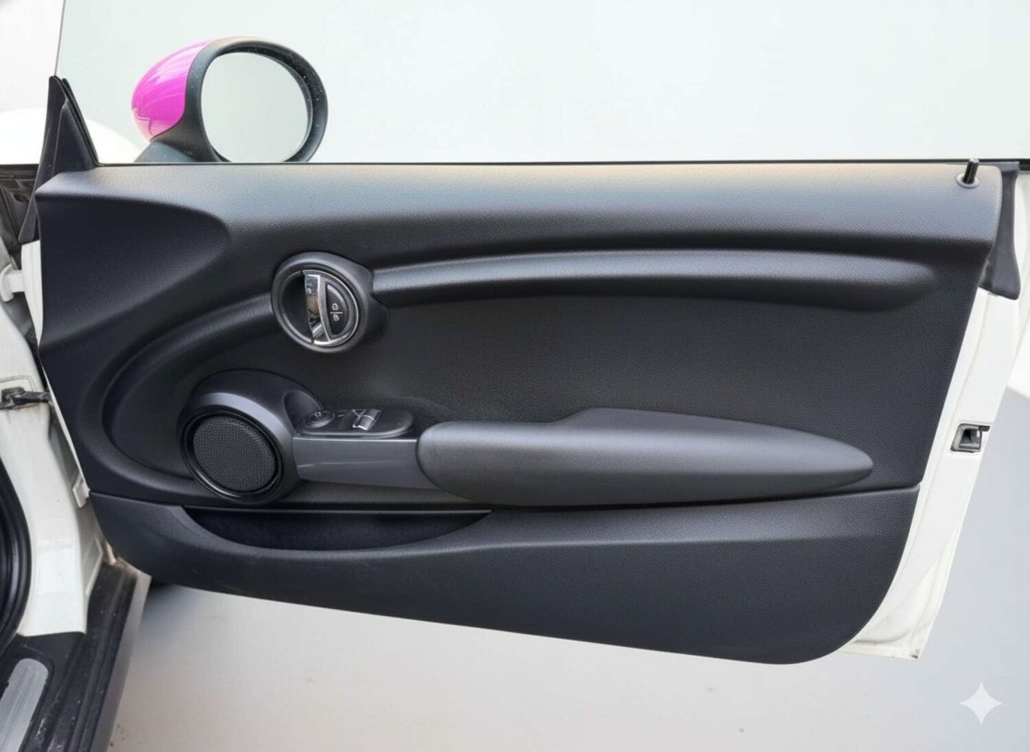 Used MINI Hatch 2015 for sale - 76601757: Photo 50