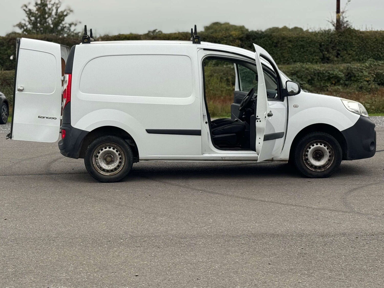 Used Renault Kangoo 2014 for sale - 76347360: Photo 41