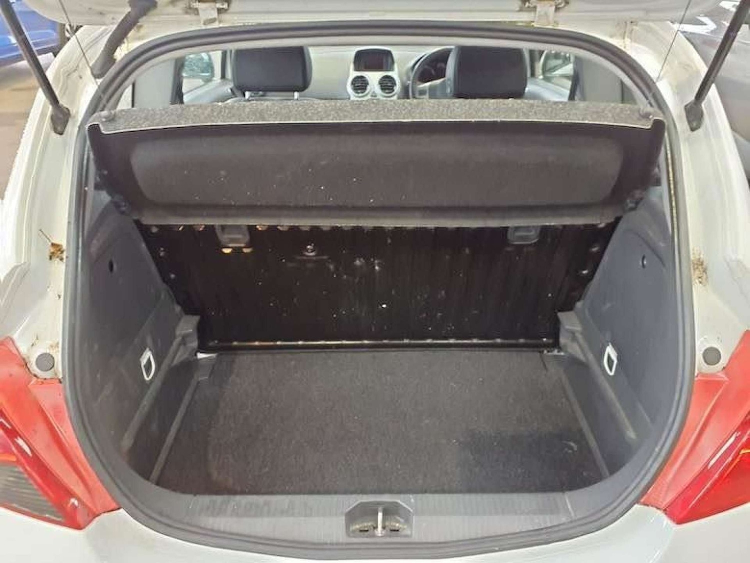 Used Vauxhall Corsa 2012 for sale - 76600692: Photo 6