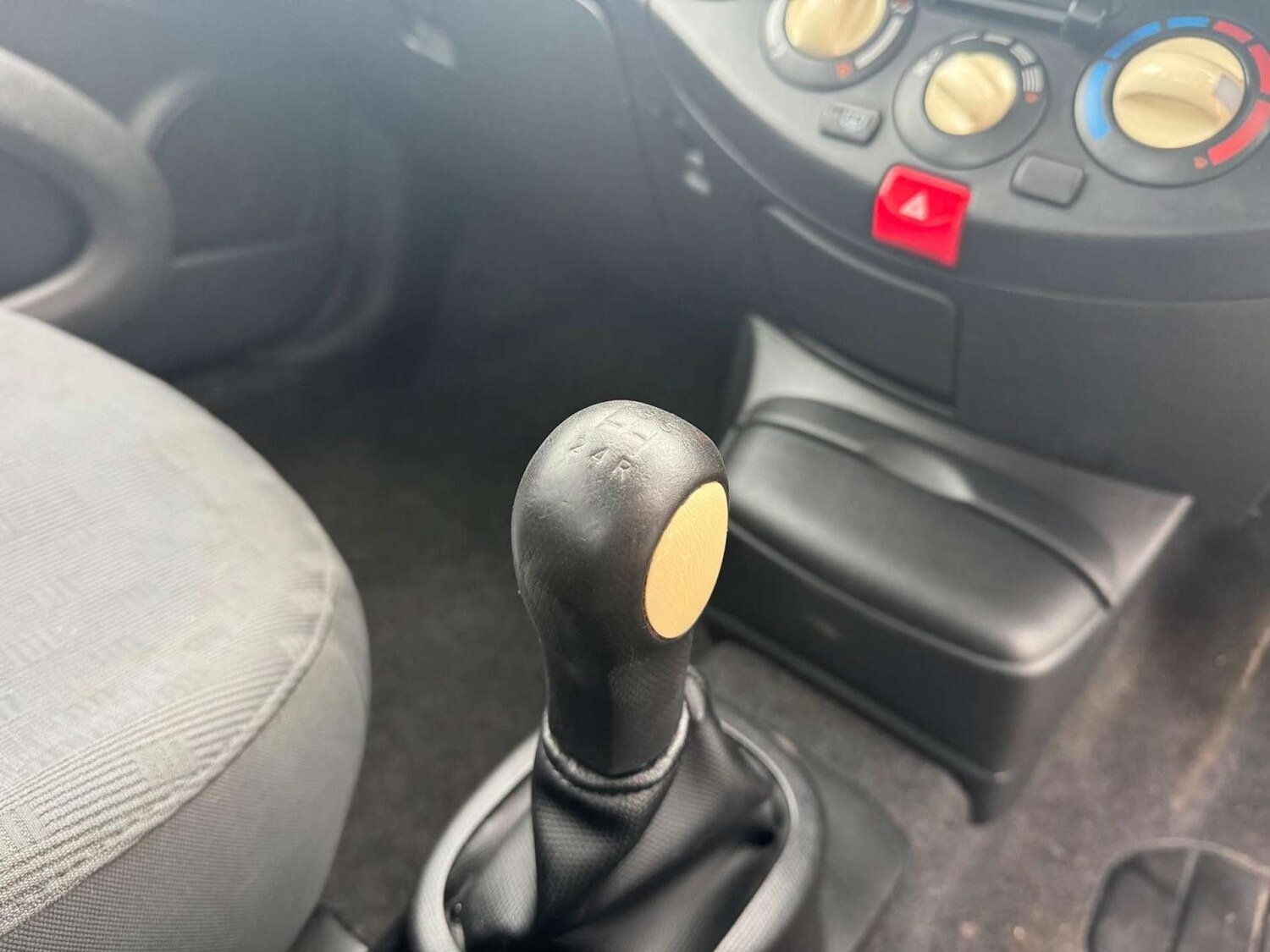 Used Nissan Micra 2004 for sale - 76601324: Photo 25