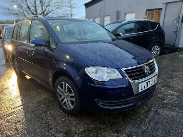 Used Volkswagen Touran 2007 for sale - 73840939: Photo 1