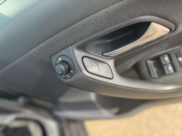 Used Volkswagen Polo 2014 for sale - 76208639: Photo 48
