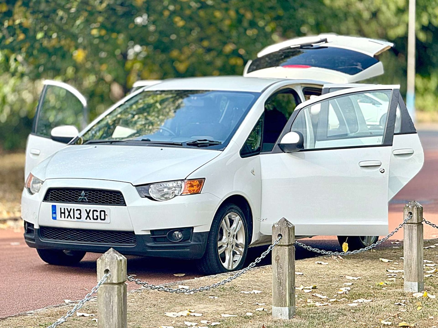 Used Mitsubishi Colt 2013 for sale - 76602032: Photo 3