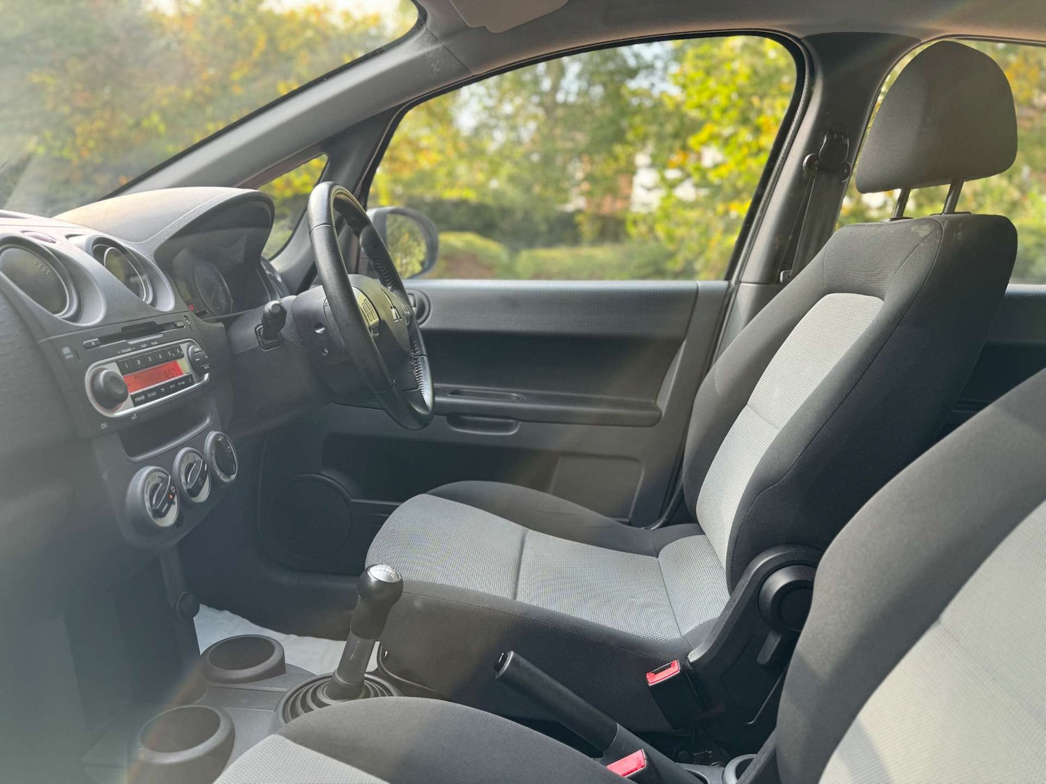 Used Mitsubishi Colt 2013 for sale - 76602032: Photo 36