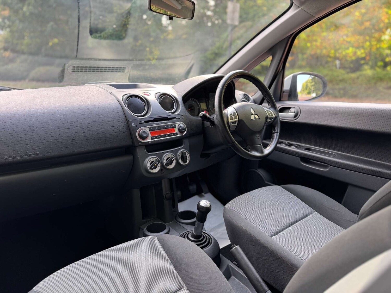 Used Mitsubishi Colt 2013 for sale - 76602032: Photo 42