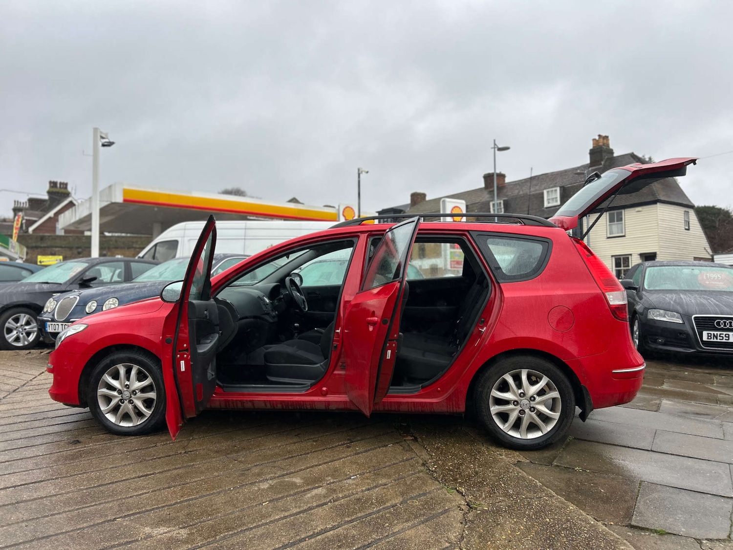 Used Hyundai i30 2010 for sale - 76980057: Photo 6