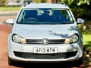 Used Volkswagen Golf 2013 for sale - 76208633: Photo 2