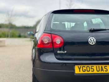Used Volkswagen Golf 2005 for sale - 74393537: Photo