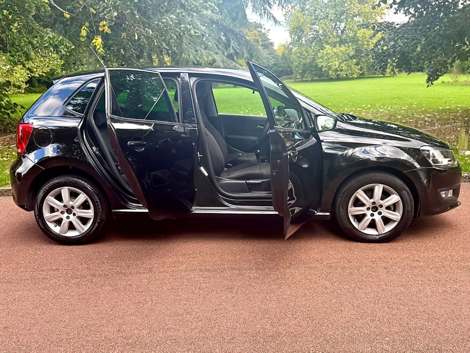 Used Volkswagen Polo 2013 for sale - 77200729: Photo 20