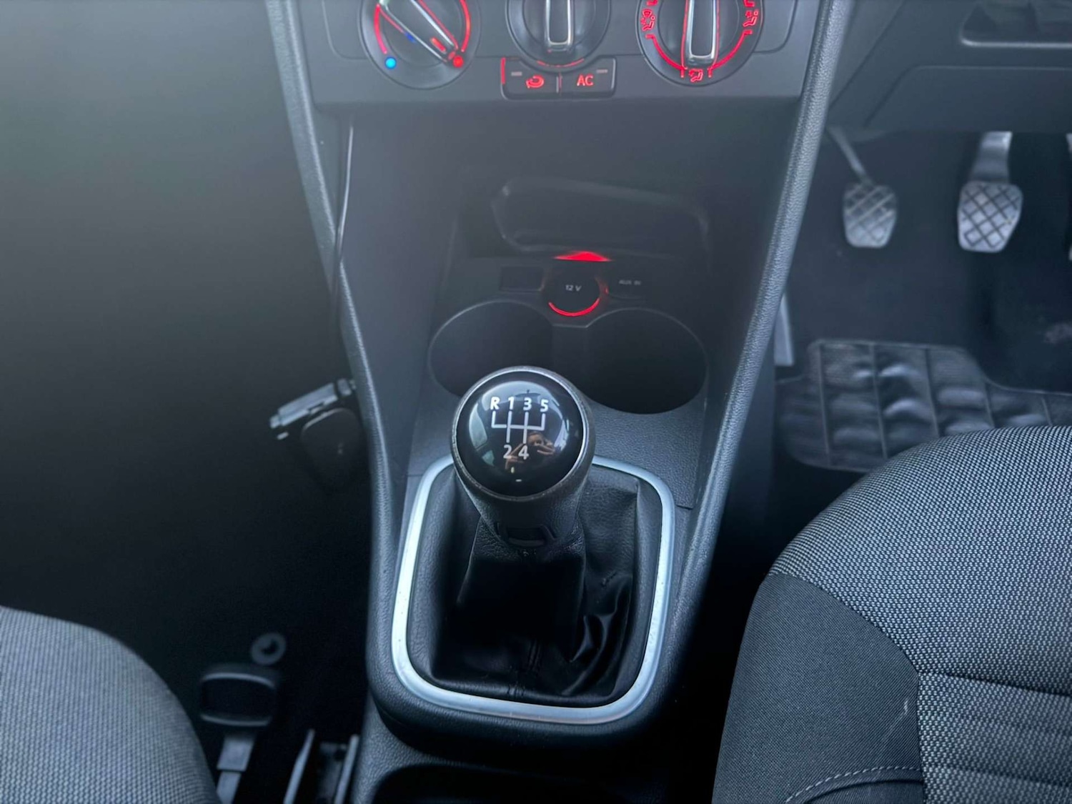 Used Volkswagen Polo 2013 for sale - 77200729: Photo 25