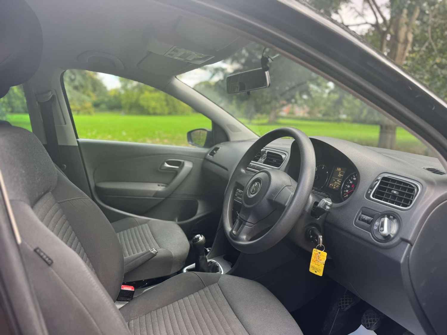 Used Volkswagen Polo 2013 for sale - 77200729: Photo 32