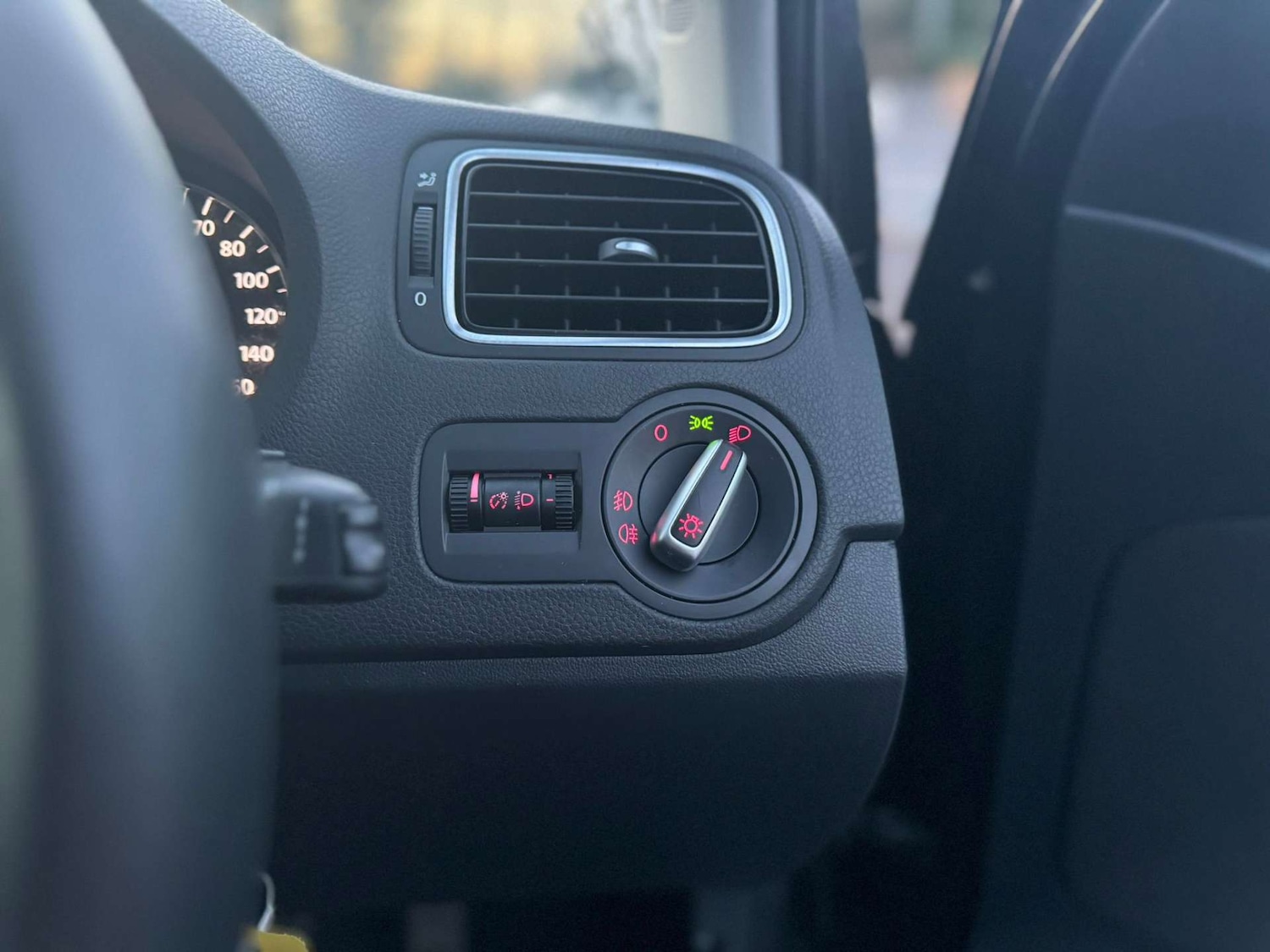 Used Volkswagen Polo 2013 for sale - 77200729: Photo 45