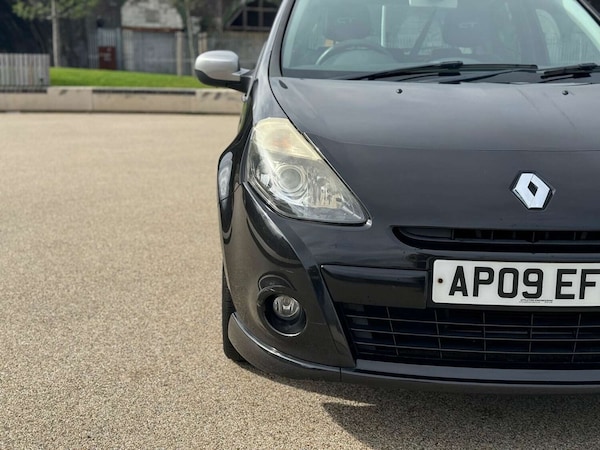 Used Renault Clio 2009 for sale - 76278196: Photo 9