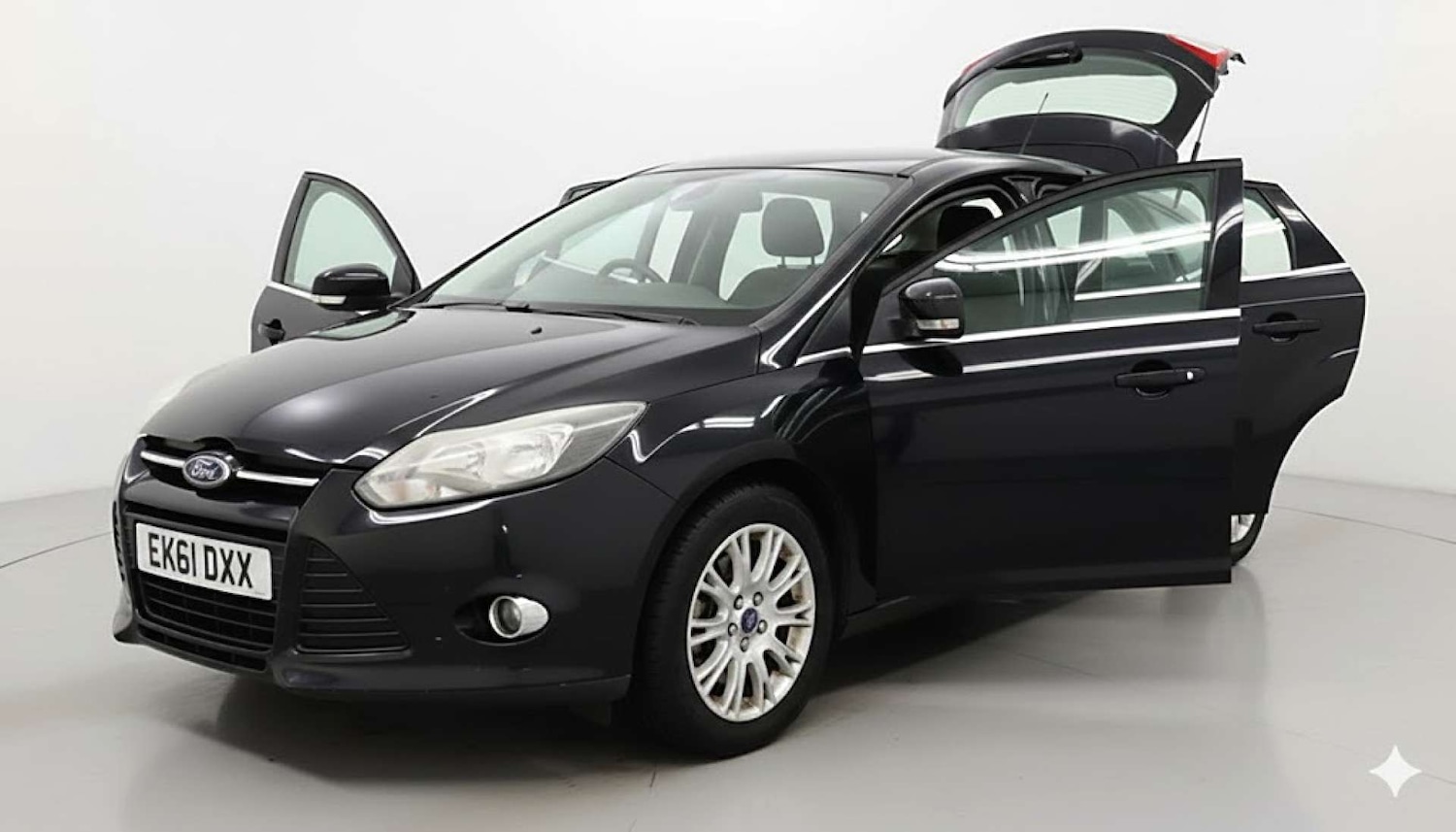 Used Ford Focus 2011 for sale - 76703586: Photo 2