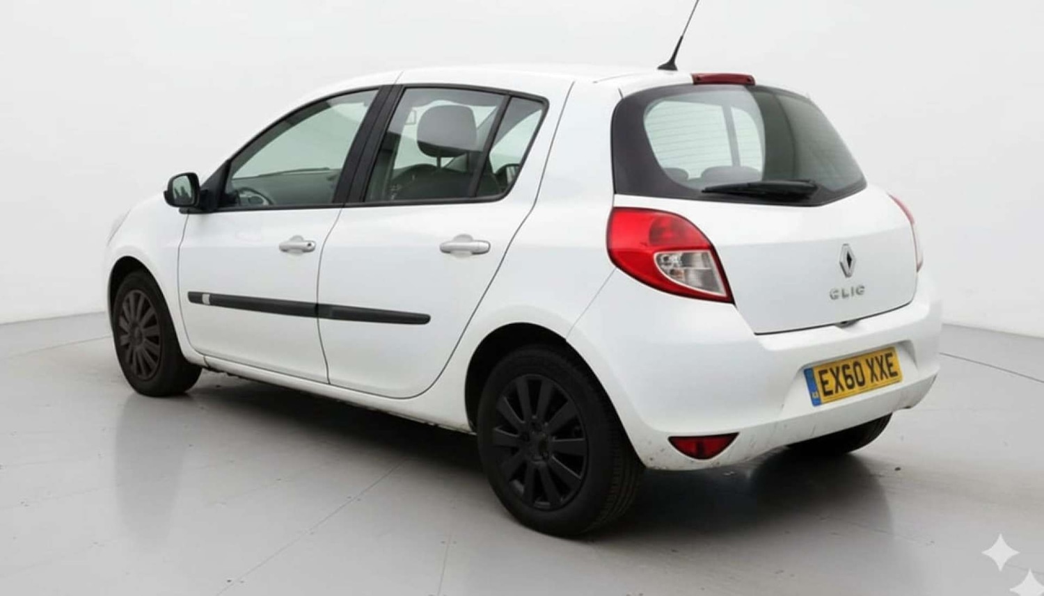 Used Renault Clio 2010 for sale - 76495884: Photo 3