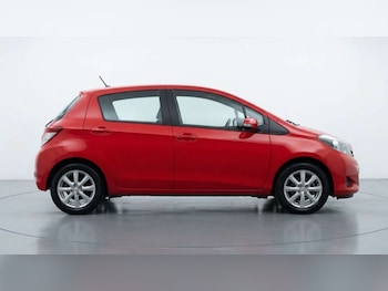 Used Toyota Yaris 2012 for sale - 79223194: Photo