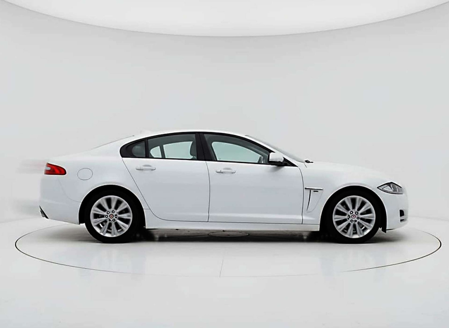 Used Jaguar XF 2014 for sale - 76404372: Photo 8