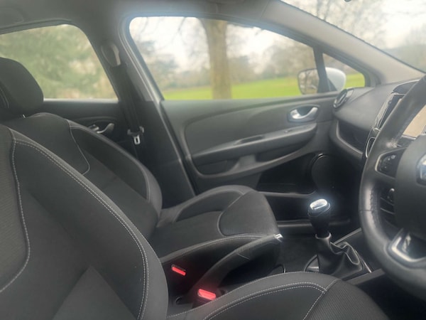 Used Renault Clio 2017 for sale - 74435614: Photo 17